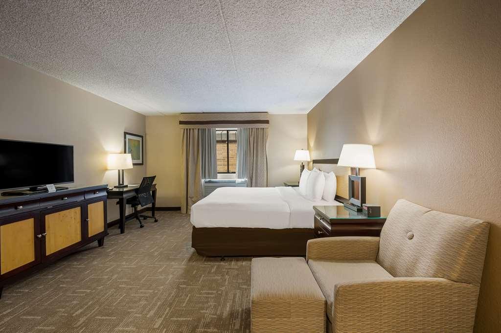 Best Western Detroit Livonia Δωμάτιο φωτογραφία
